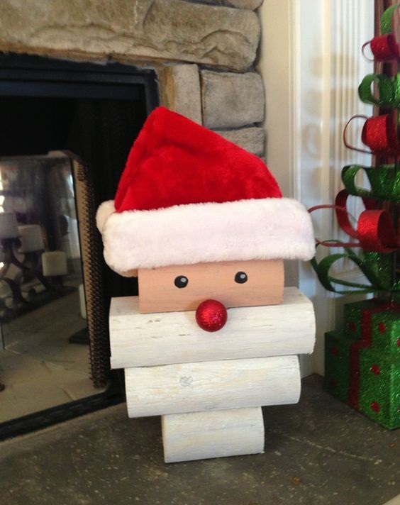 santa-log-christmas-decoration