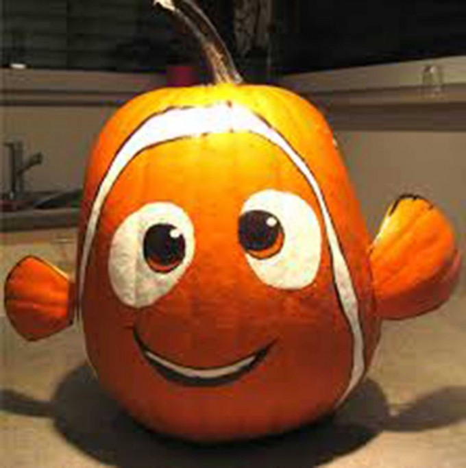 Finding Nemo Pumpkin...these are the BEST Carved & Decorated Pumpkin ideas for Halloween!