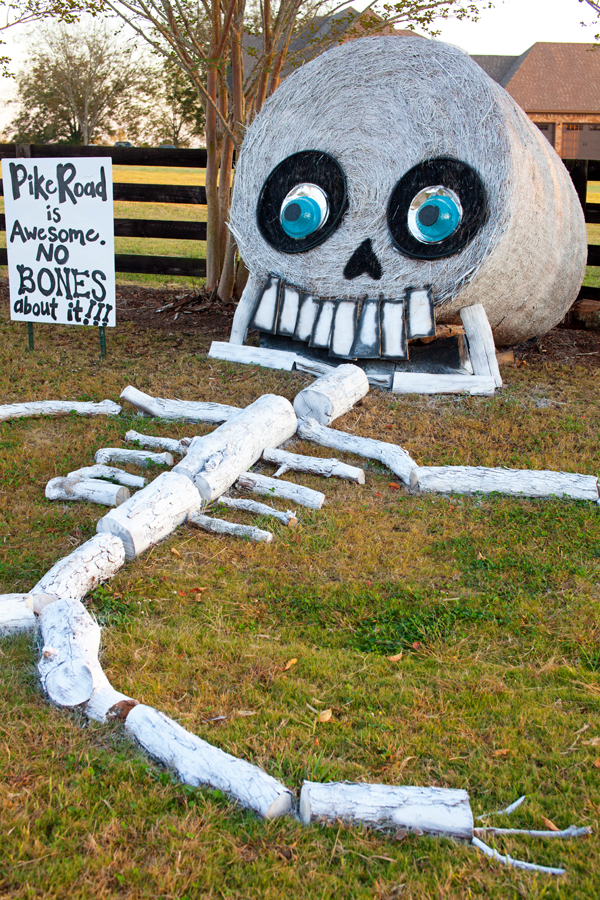 Hay Bale Decorating | Skeleton