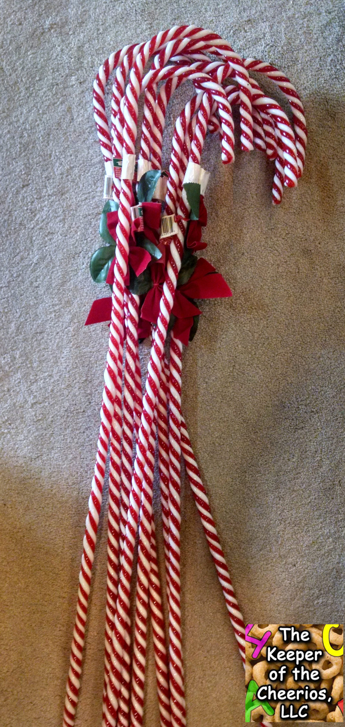 burlap-wrapped-candy-canes-2