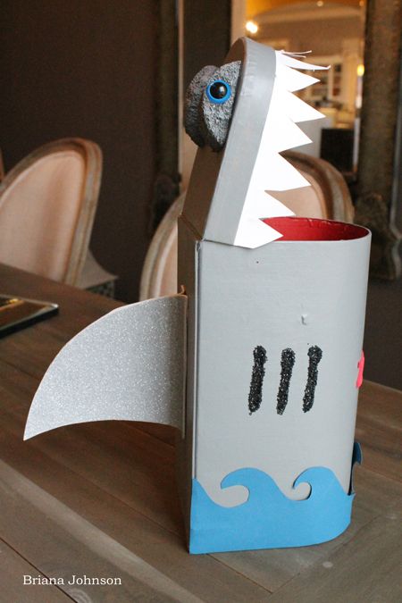 shark-mailbox-valentine