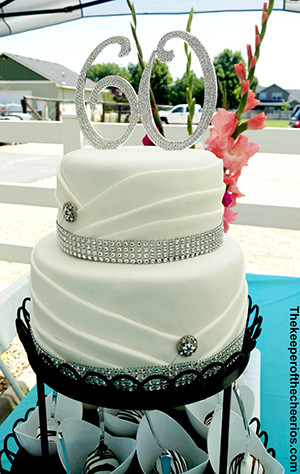 wedding anniversary cake smm