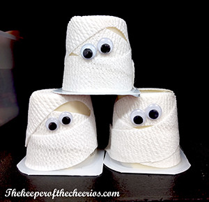 halloween mummy pudding cups sm