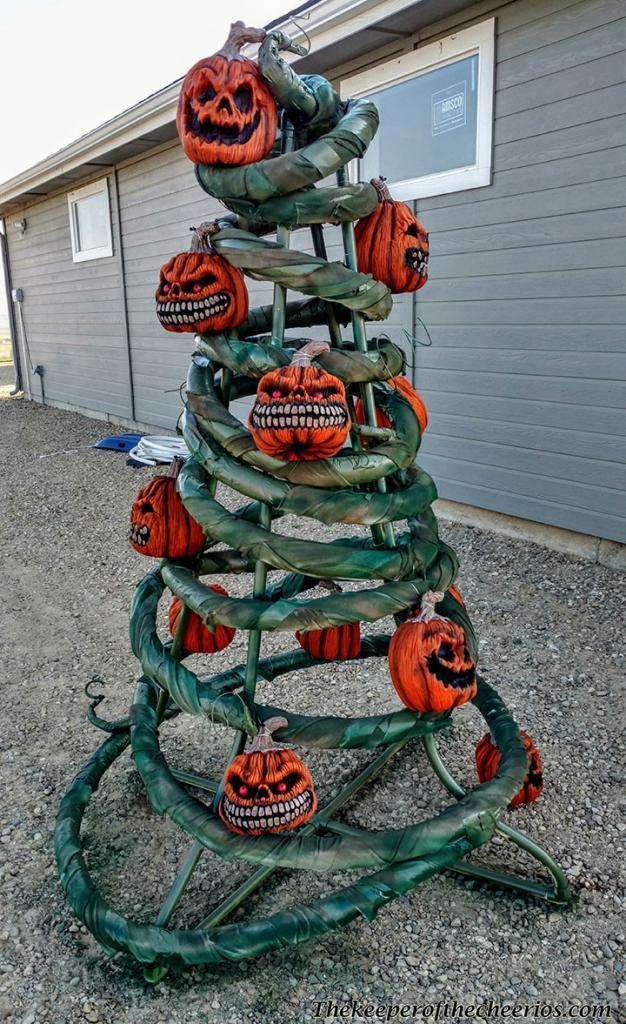 Halloween Pumpkin Vine Tree The Keeper of the Cheerios