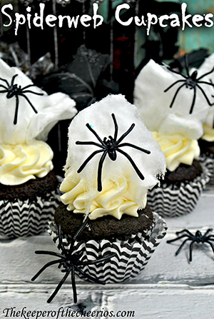 spiderweb cupcakes smm