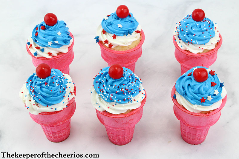 patriotic-ice-cream-cupcakes-5