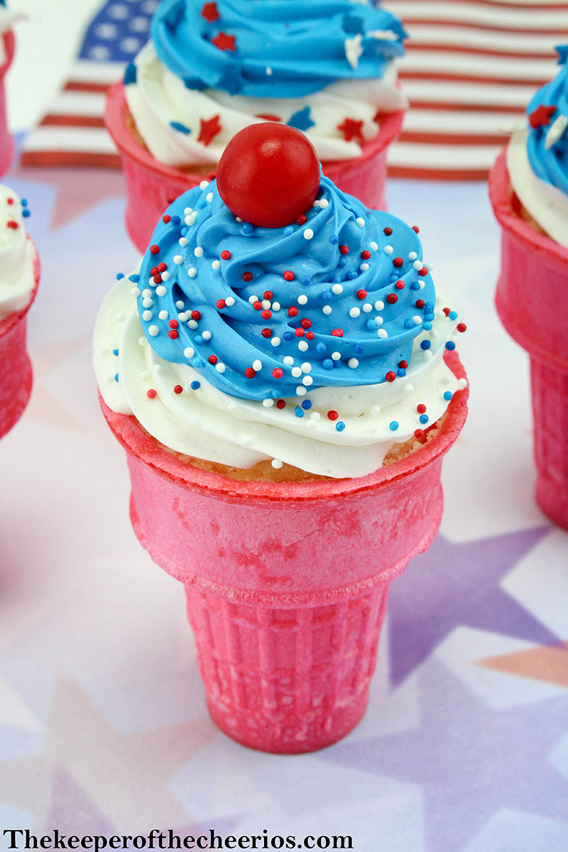 patriotic-ice-cream-cupcakes-9