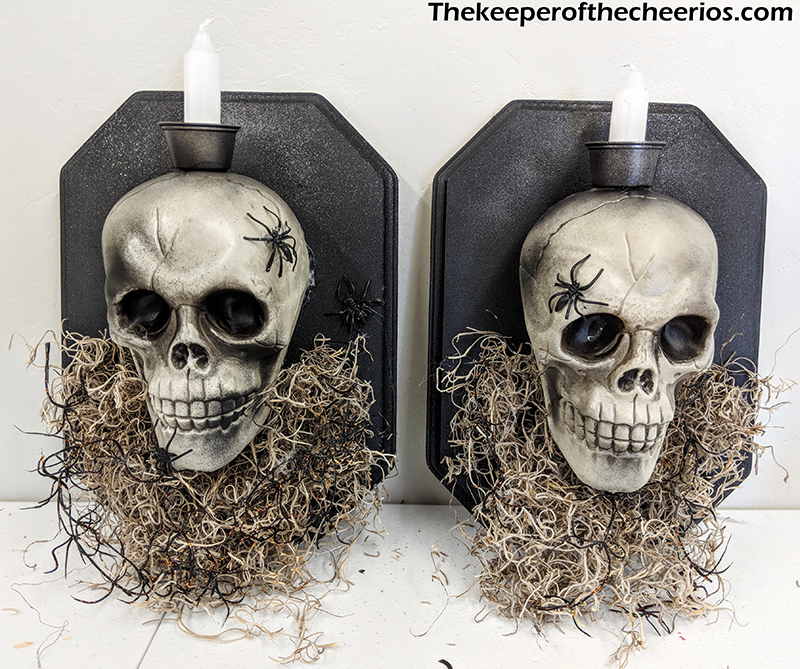 halloween-skull-wall-sconces-7