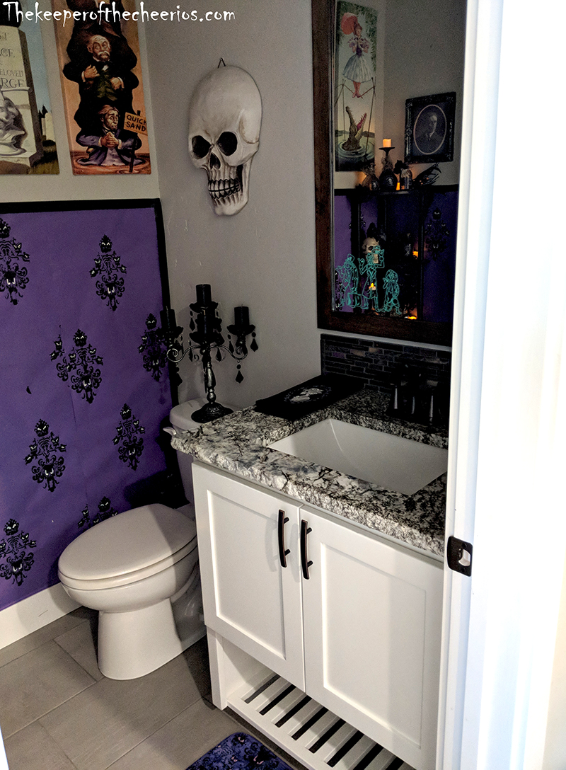 haunted-mansion-bathroom-6