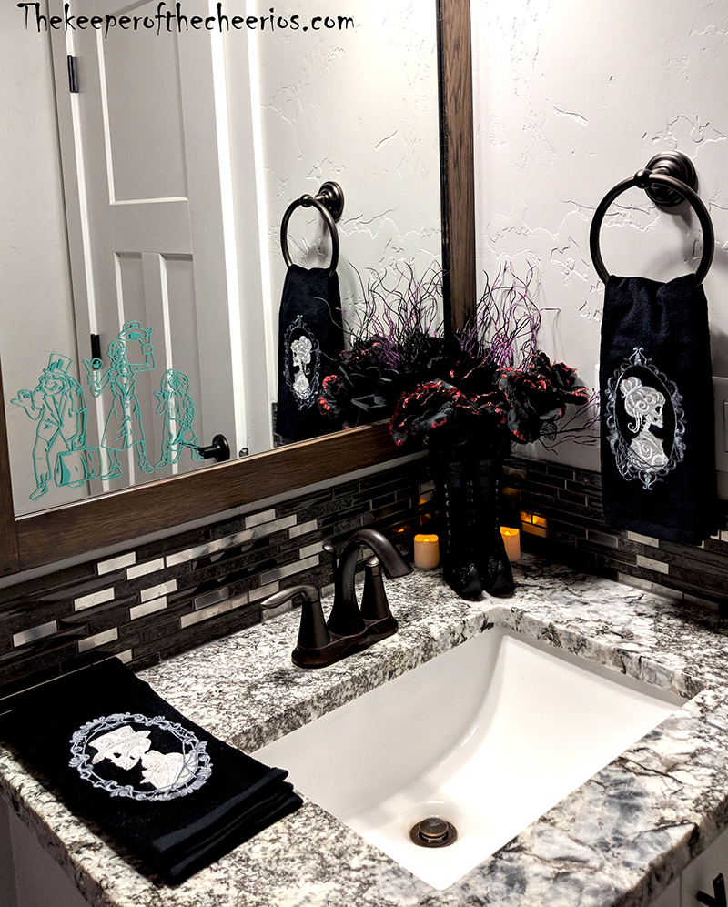 haunted-mansion-bathroom-7