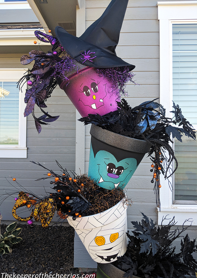 Halloween-topsy-turvy-pots-3-1