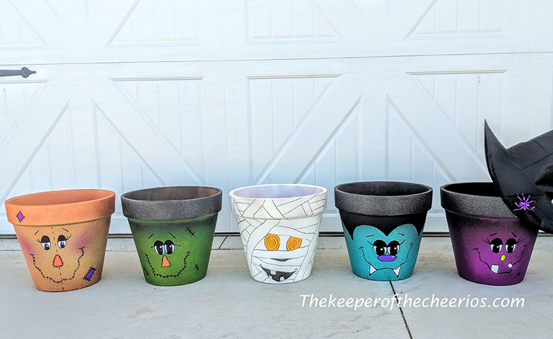 Halloween-topsy-turvy-pots-5