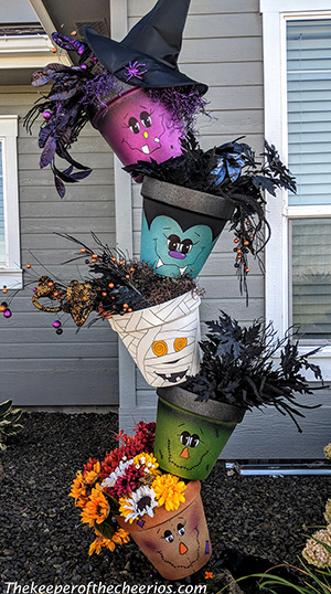 Halloween-topsy-turvy-pots-smm