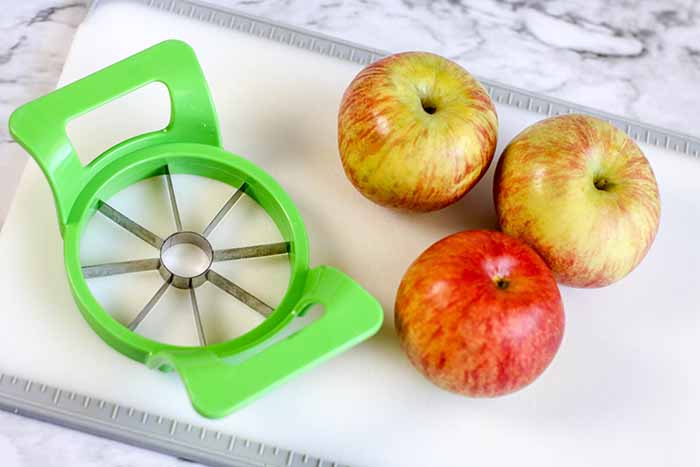 air-fryer-apple-fries-4