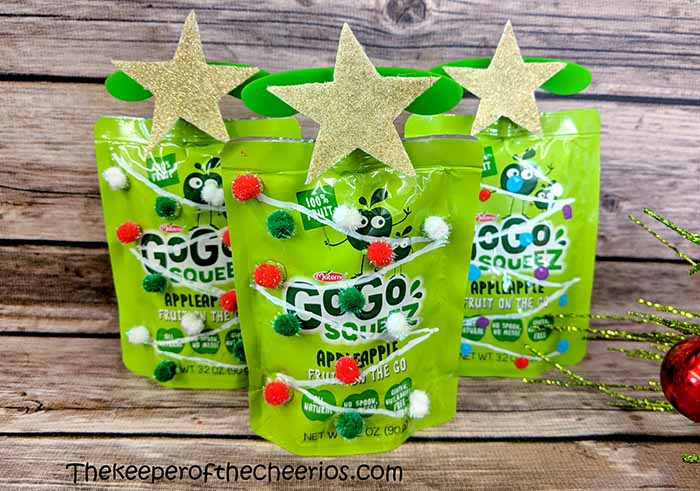 applesauce-packet-christmas-tree-4