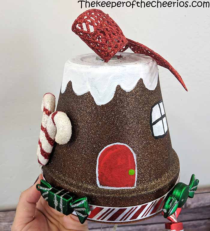 clay-pot-gingerbread-house-windchime-4