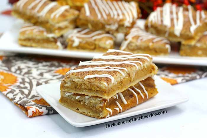 pumpkin-churro-cheesecake-bars-1