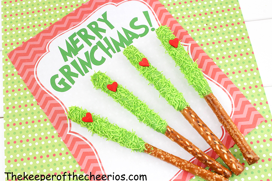 Grinch-pretzel-sticks-2