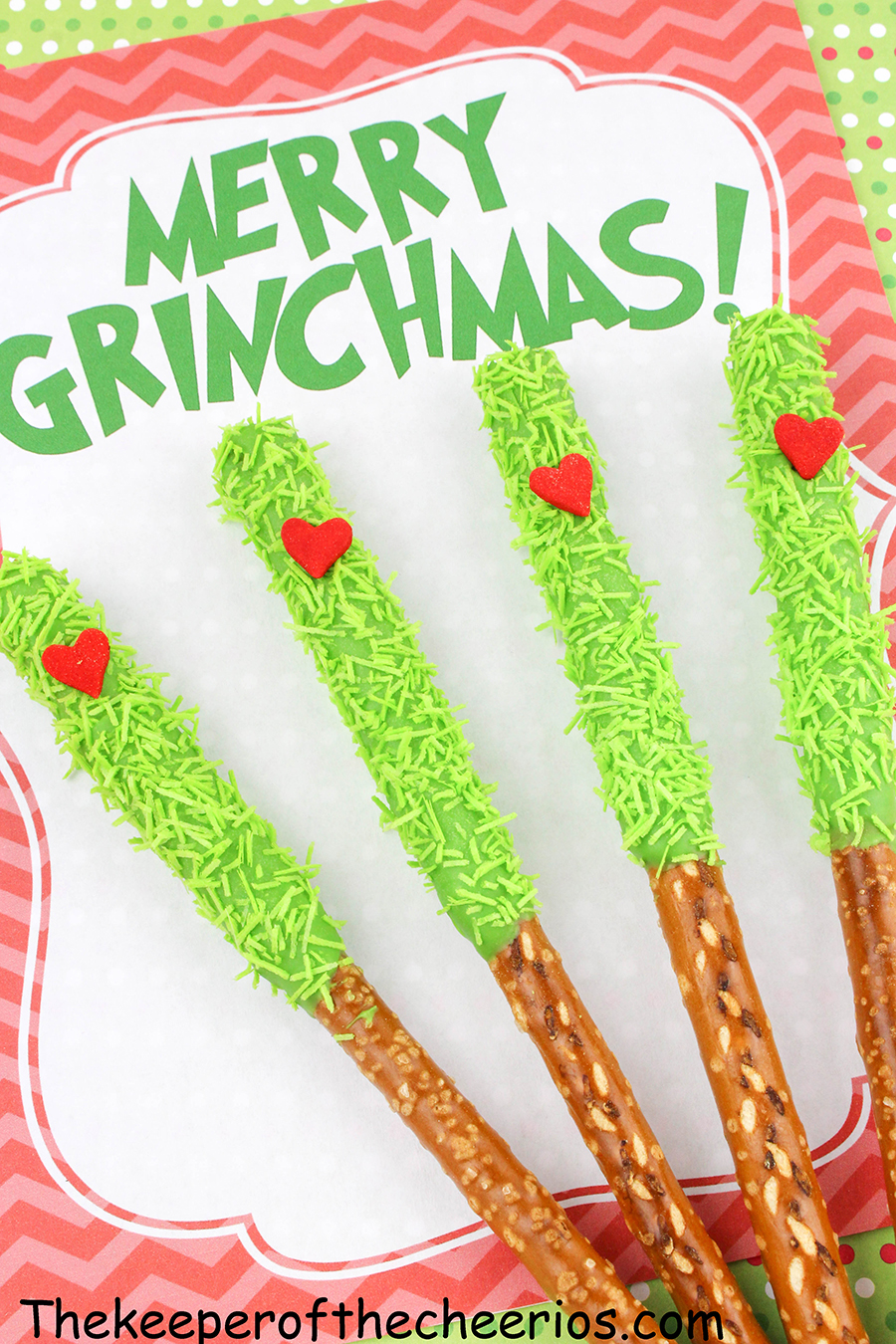 Grinch-pretzel-sticks-3