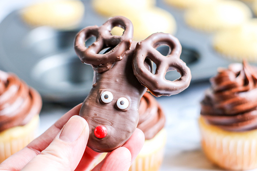 Reindeer-Cupcakes-4