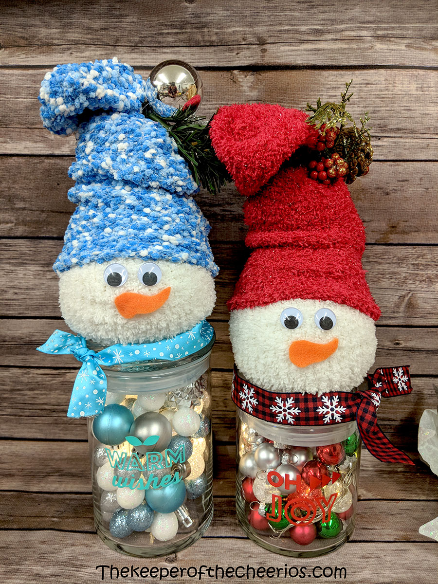 lighted-jar-sock-snowman-9