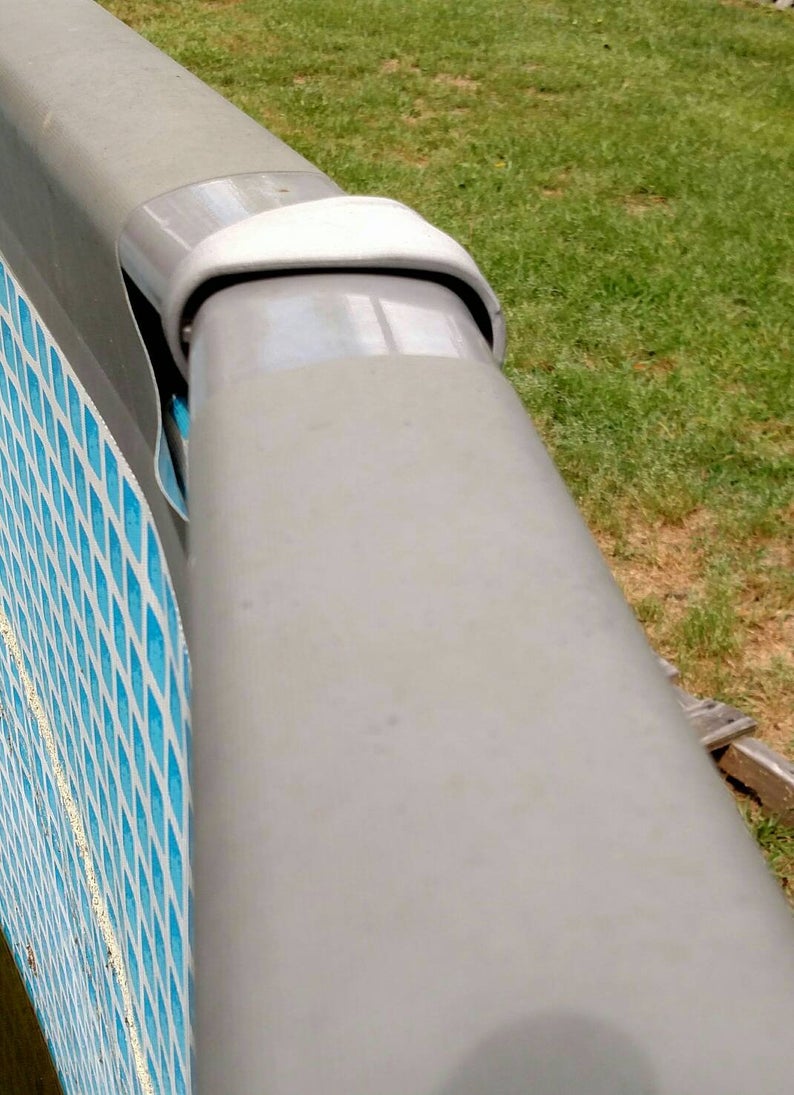 ABOVE-GROUND-POOLSIDE-TABLES-4