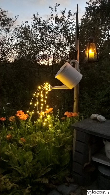 watering-can-waterfall-lights