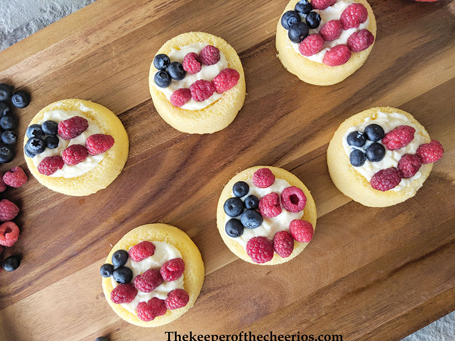 patriotic-cream-cheese-fruit-tart-7