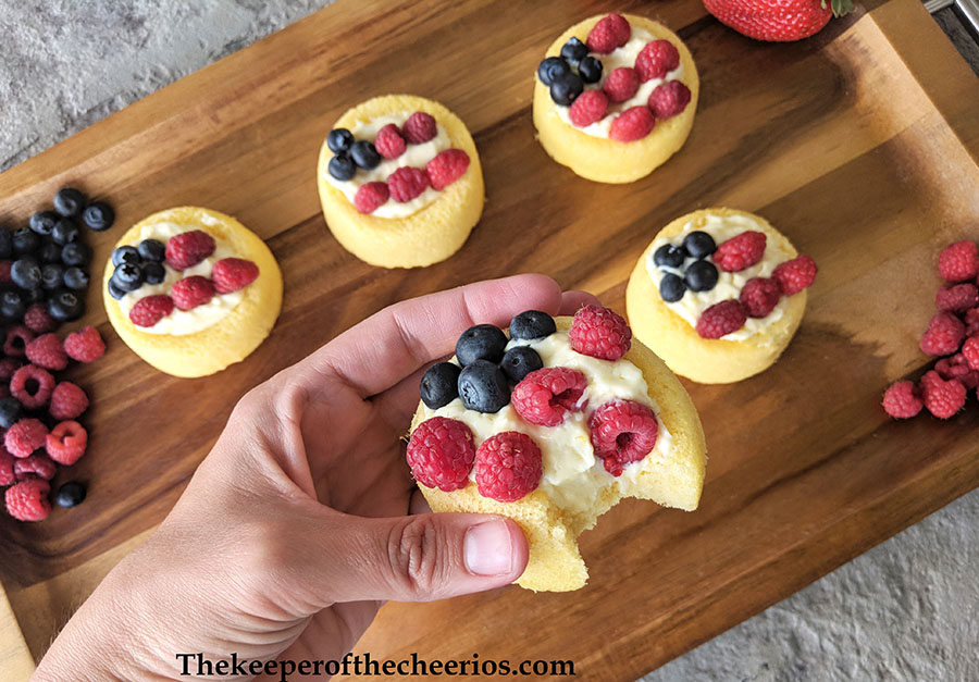 patriotic-cream-cheese-fruit-tart-8