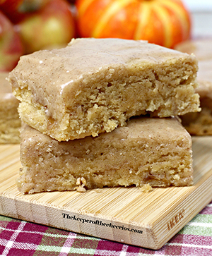 Pumpkin-Maple-Apple-Bars-fall-smm