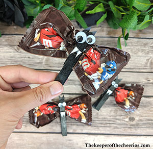 clothespin-bat-treats-3