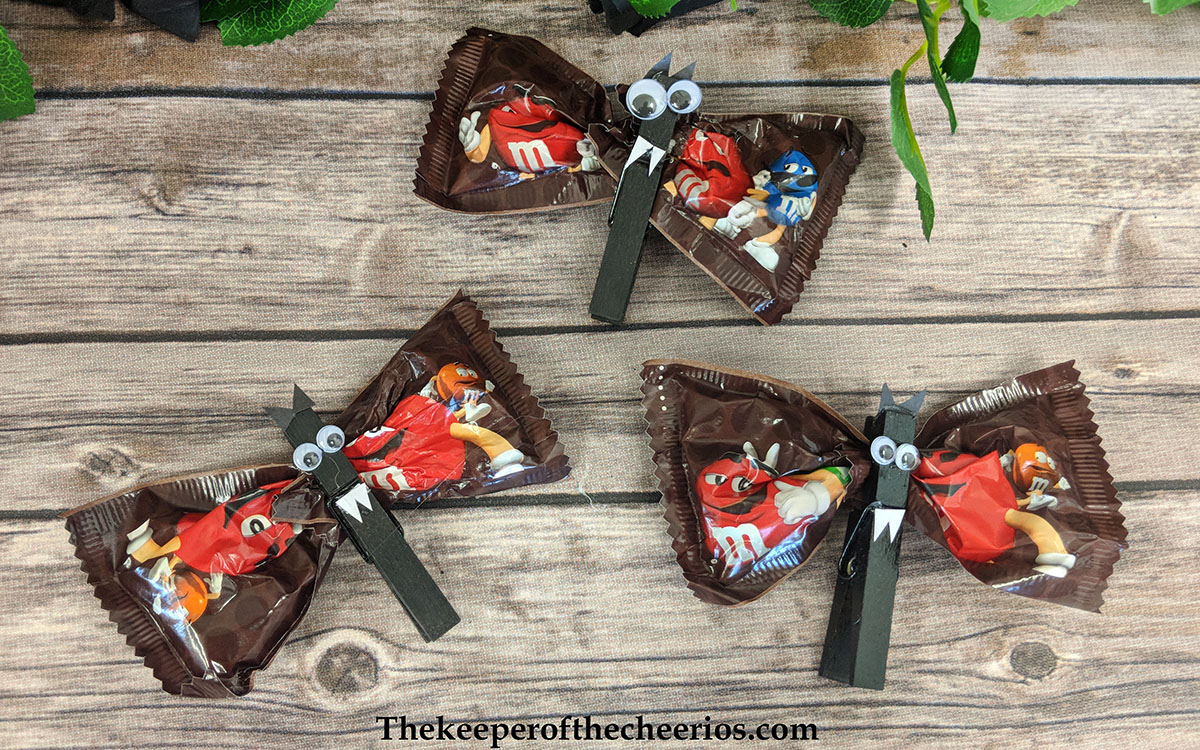 clothespin-bat-treats-fb