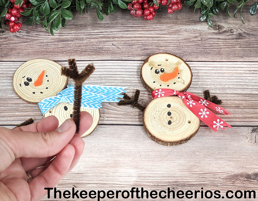 wood-slice-snowmen-4