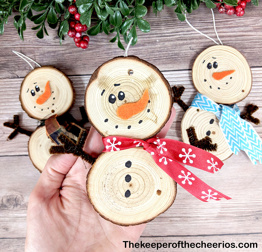 wood-slice-snowmen-7