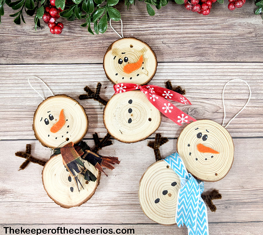 wood-slice-snowmen-9