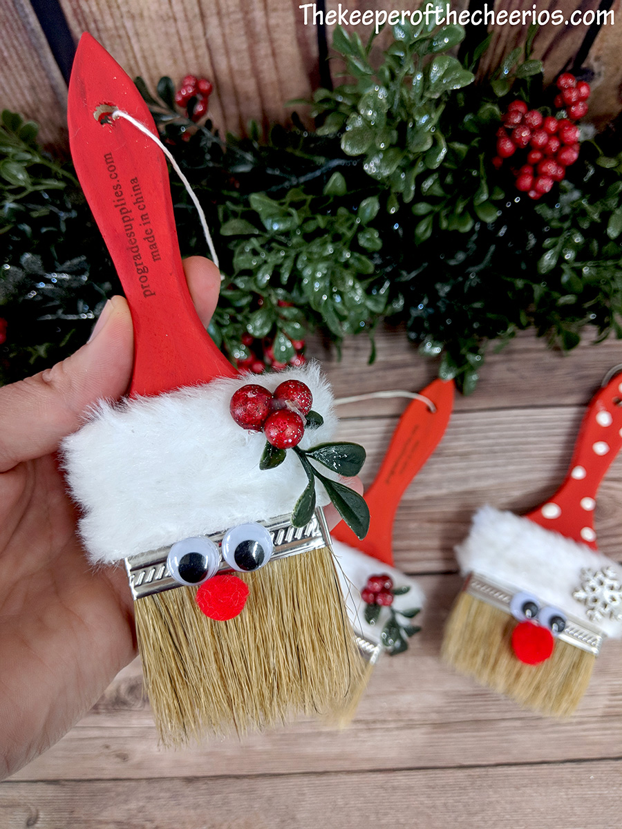 santa-paint-brush-8