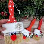 santa-paint-brush-smm