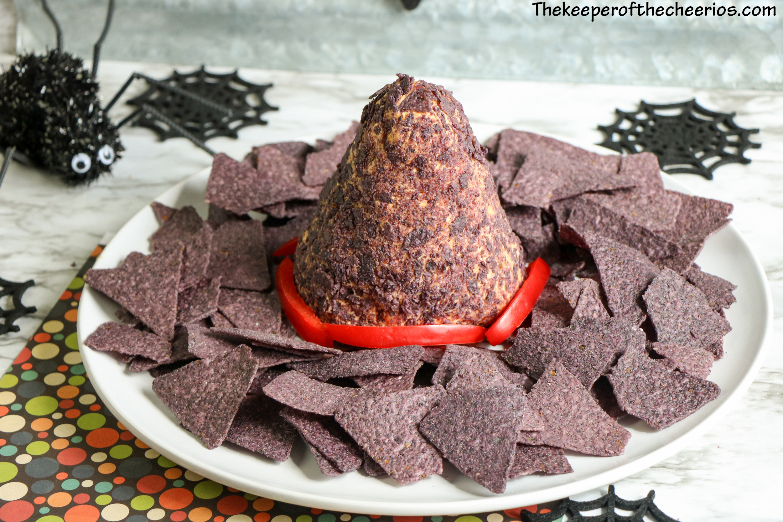 witch-hat-cheeseball-4