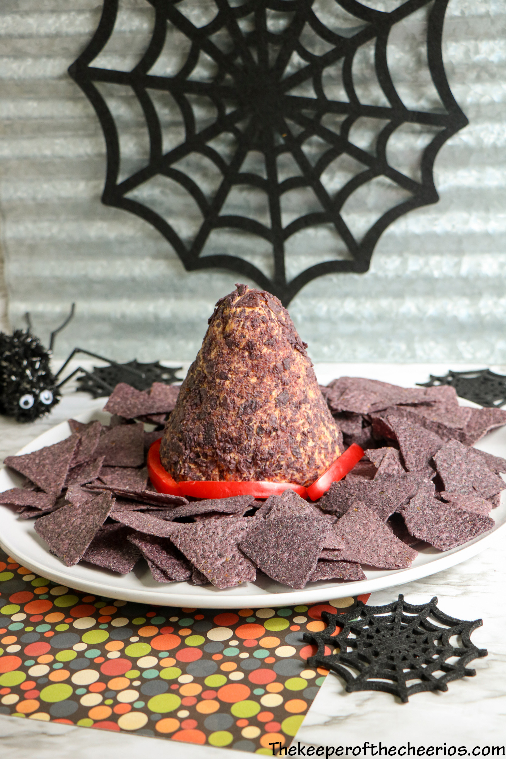 witch-hat-cheeseball-5