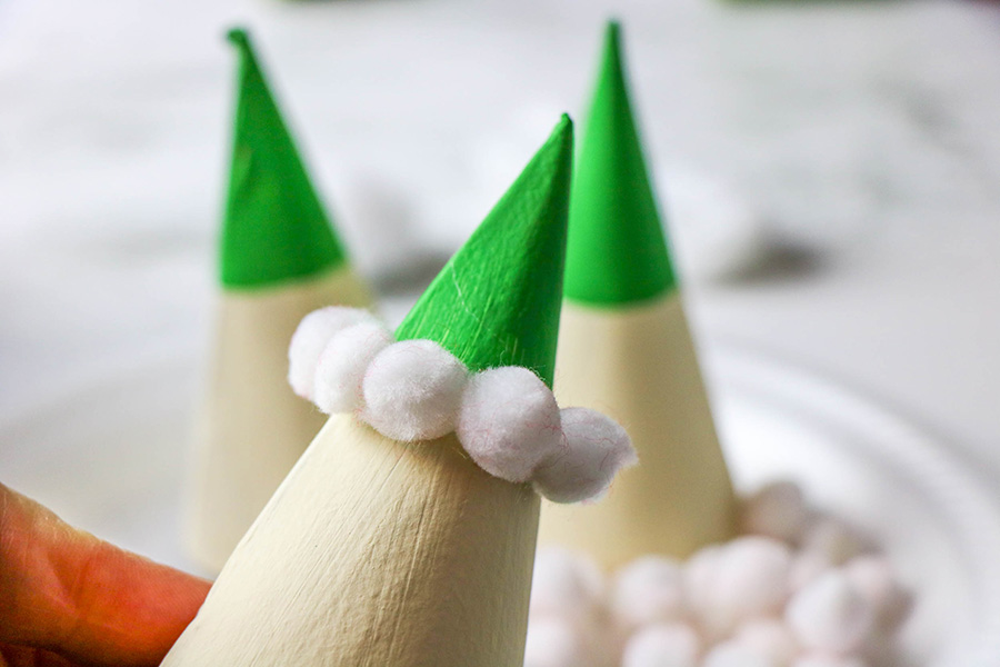 Elf-Cardboard-Cones-xmas-4