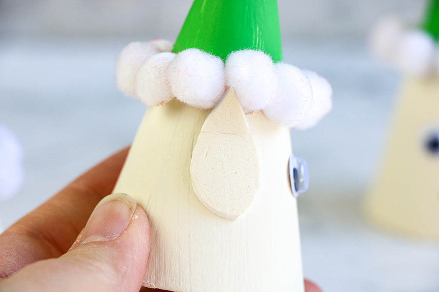 Elf-Cardboard-Cones-xmas-8