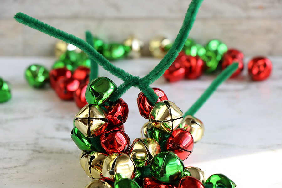 Jingle-Bells-Ball-Ornaments-5