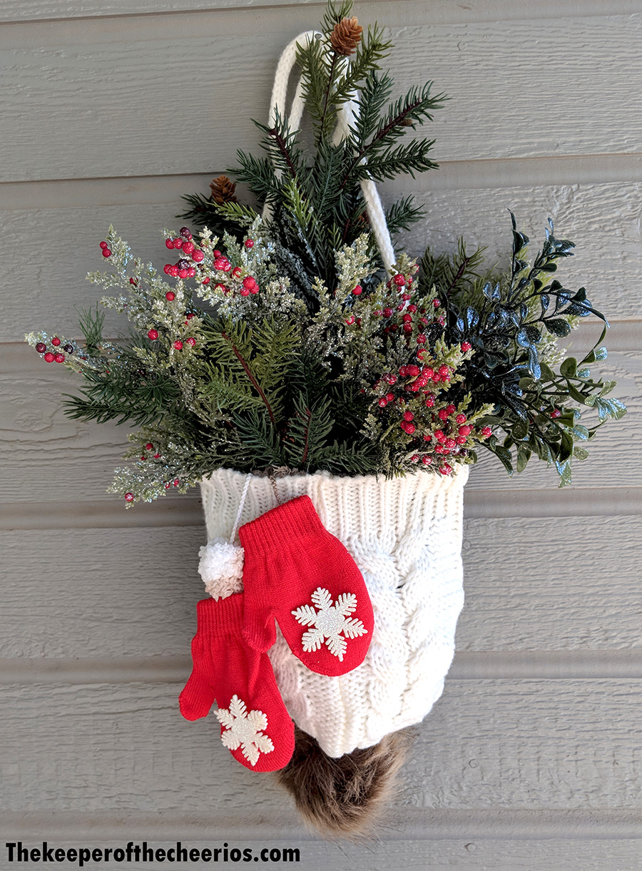 winter-hat-and-mittens-door-hang