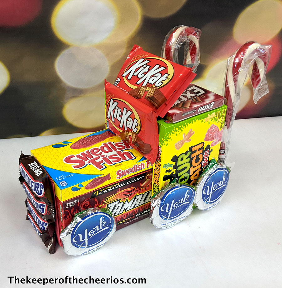 candy-christmas-truck-5