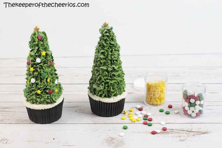 Christmas Tree Ice Cream Cone Cupcakes - The Keeper of the Cheerios