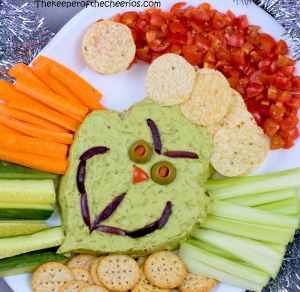 Grinch Guacamole Dip - The Keeper of the Cheerios