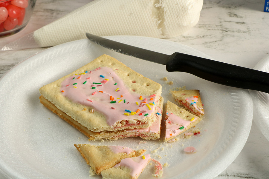 Valentines-Day-Pop-Tart-Houses-2