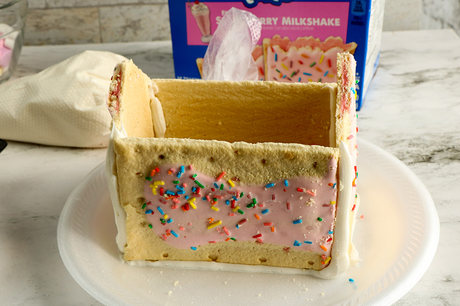 Valentines-Day-Pop-Tart-Houses-4