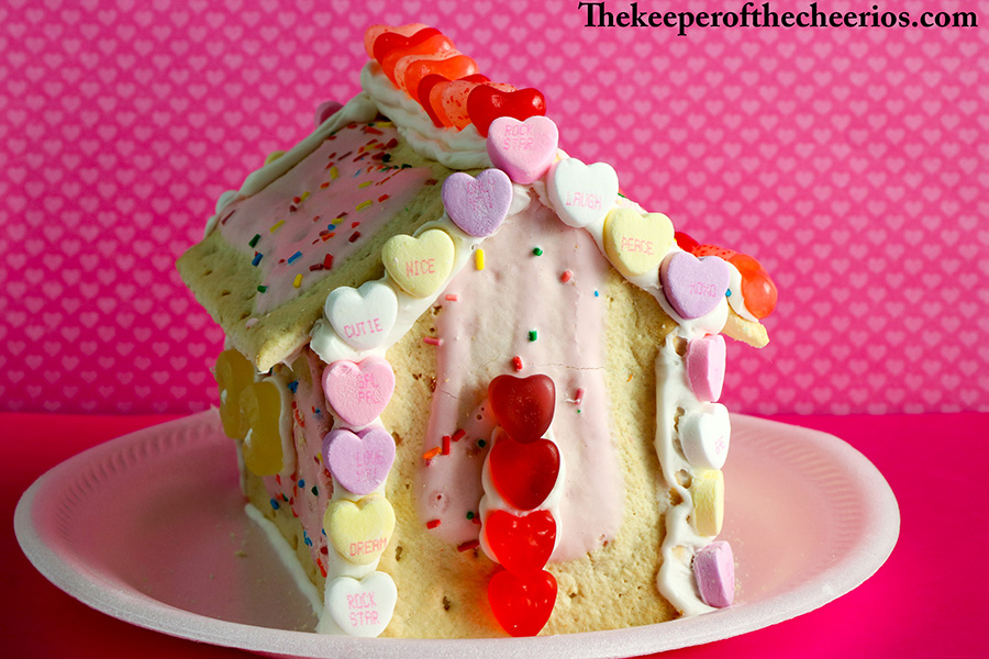 Valentines-Day-Pop-Tart-Houses-8