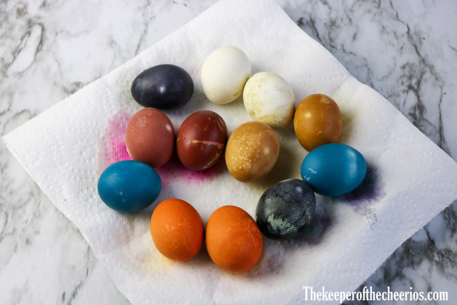 Naturally-Dyed-Easte-Eggs-2